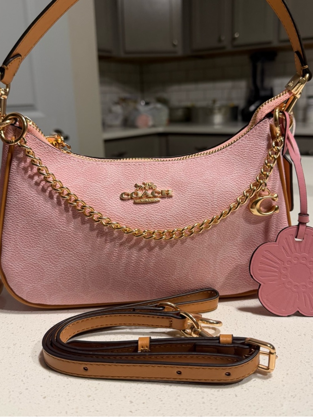 Coach Powder Pink Teri Shoulder bag - Picture 4 of 6